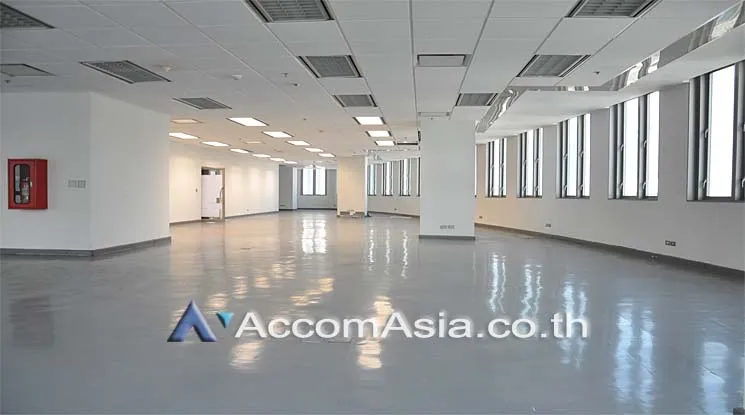 unit Office space For Rent in Ploenchit, Bangkok  near BTS Chitlom - BTS Ploenchit (AA10709)